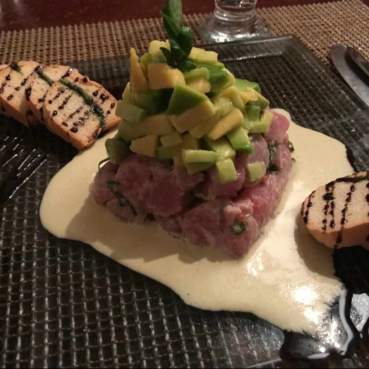 TARTAR DE ATÚN ACEBICHADO