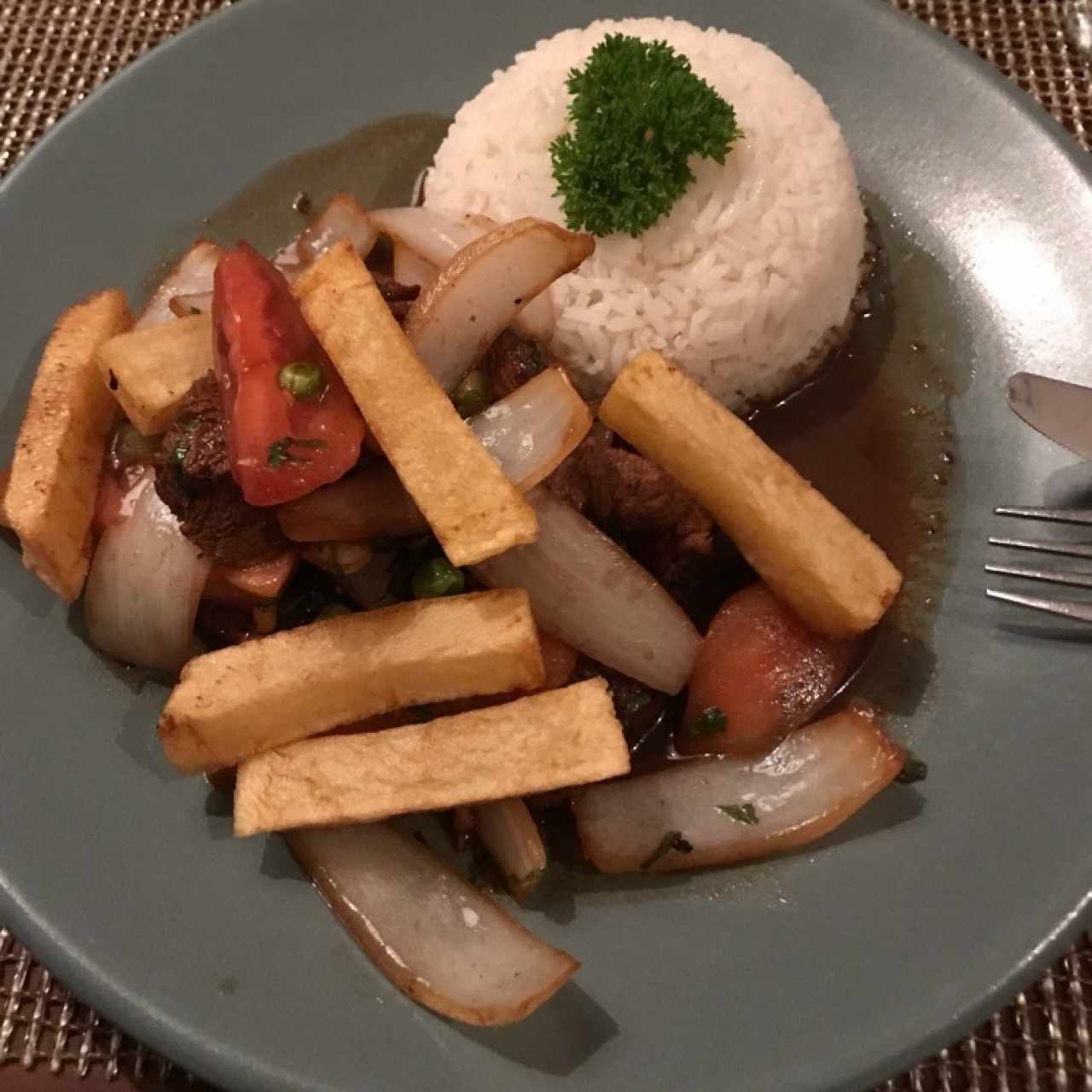 Criollos - LOMO SALTADO