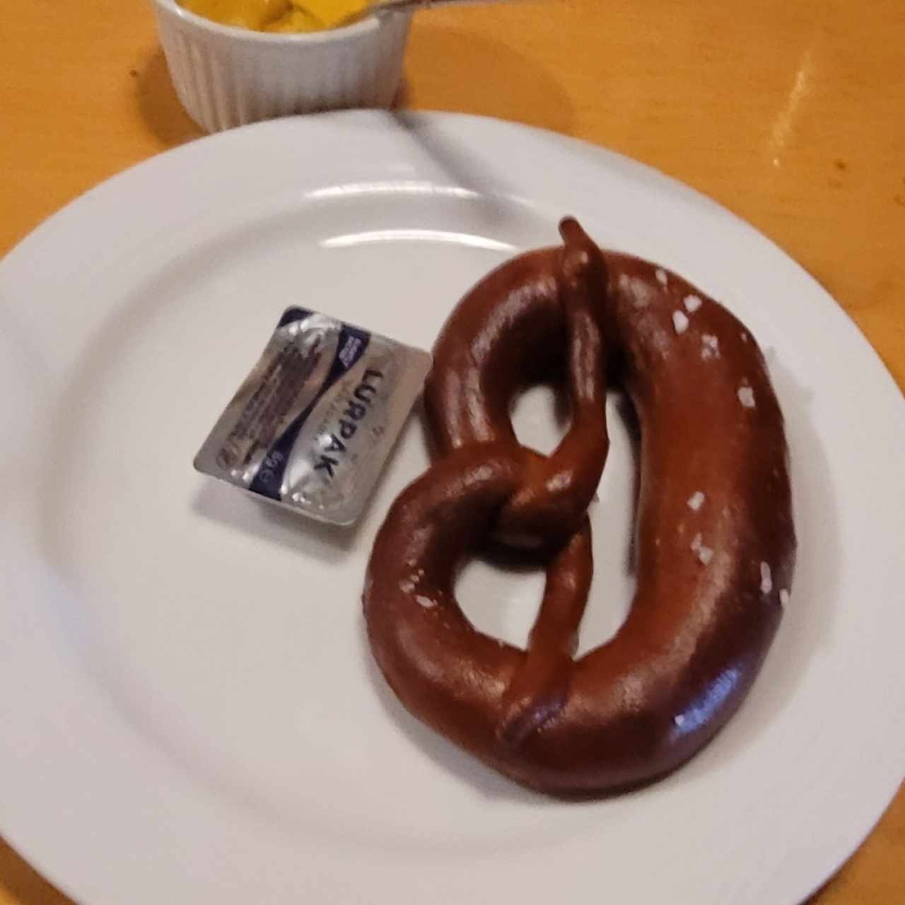 Laugenbrezel -Pretzel de Lejía