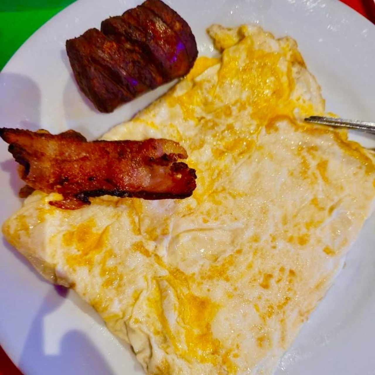 Huevos Revueltos con Tasajo y Tocino