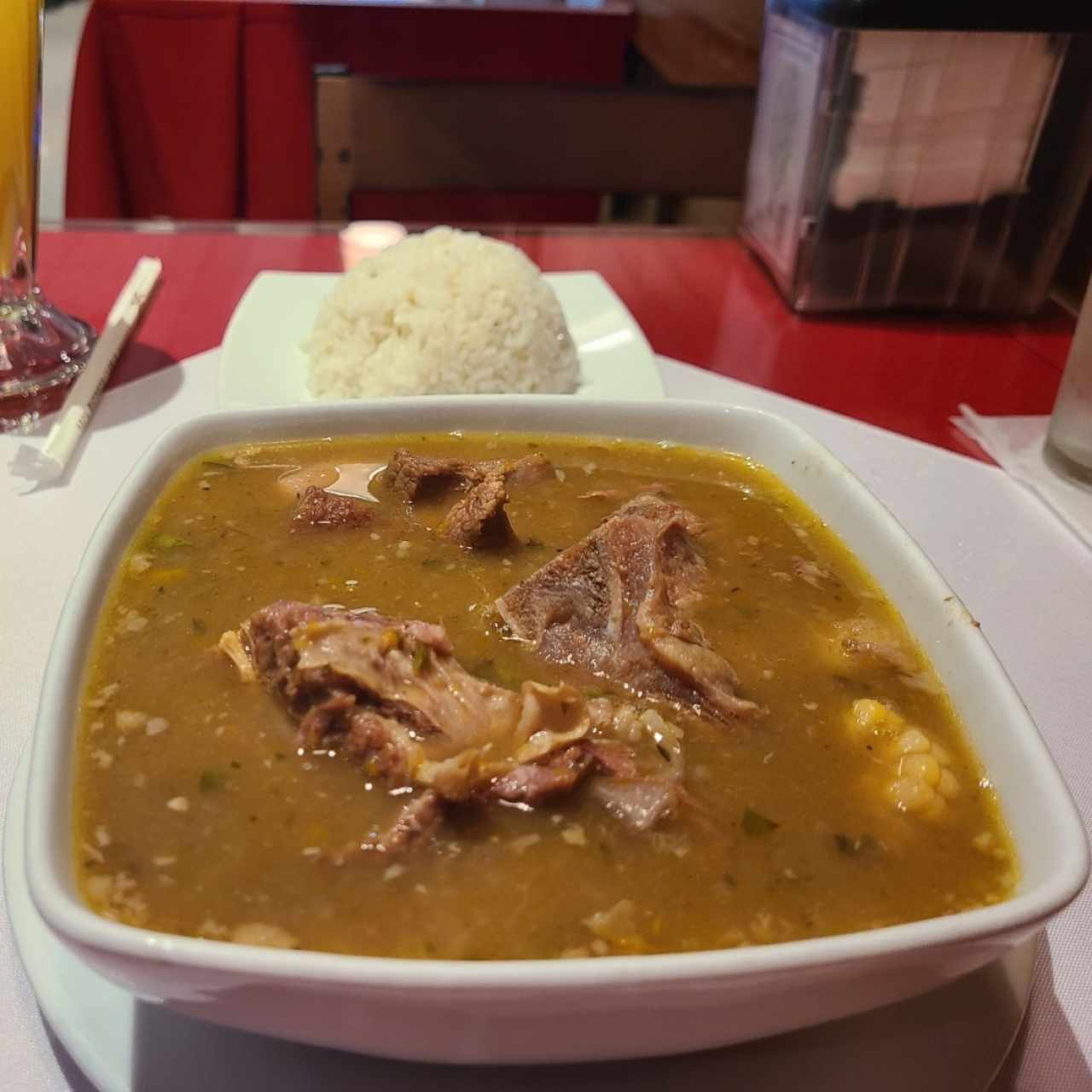 Sopa de Costilla + Arroz blanco