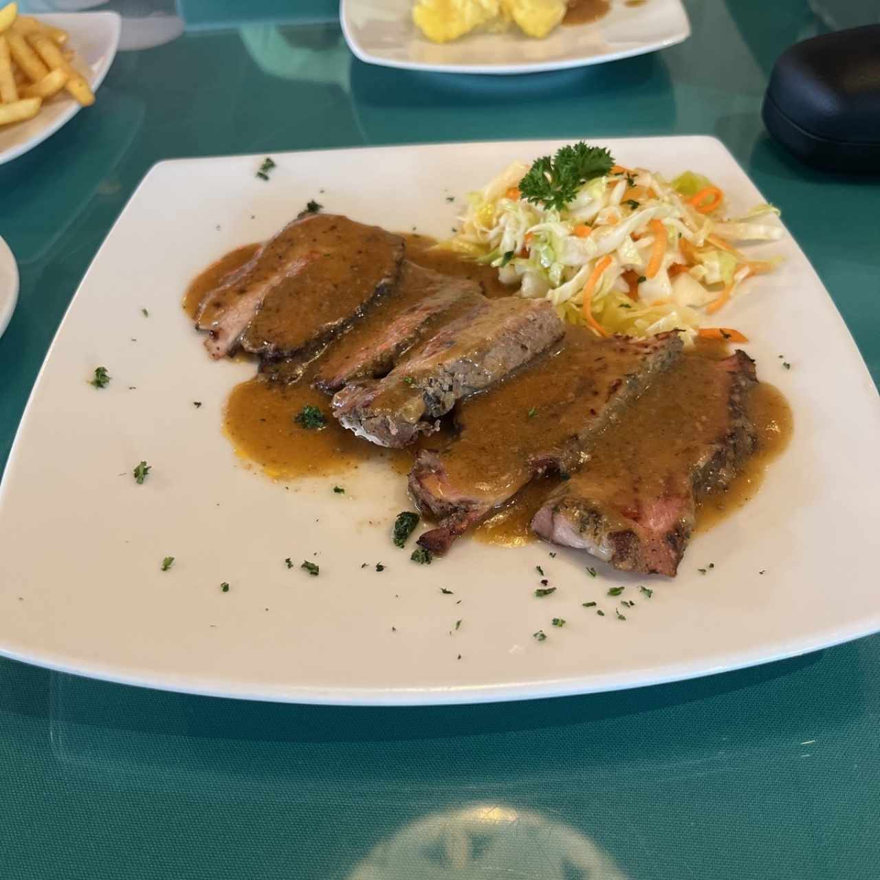 Cerdos - Pernil Asado