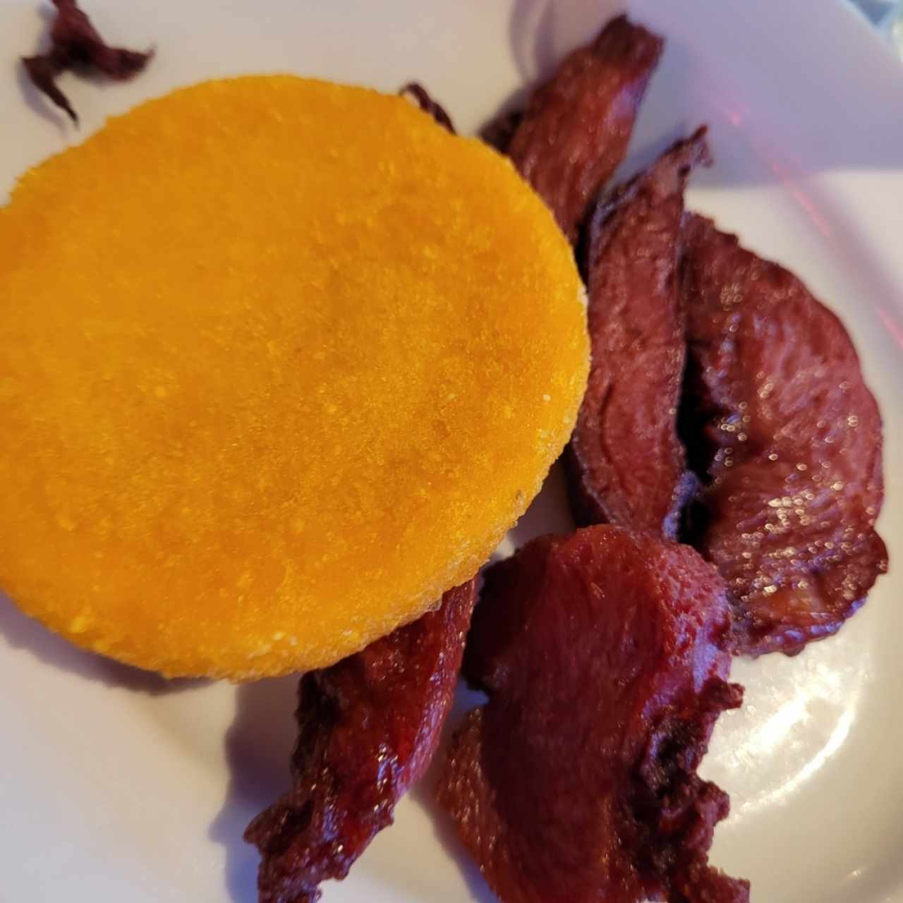 tortilla maíz y carne frita 