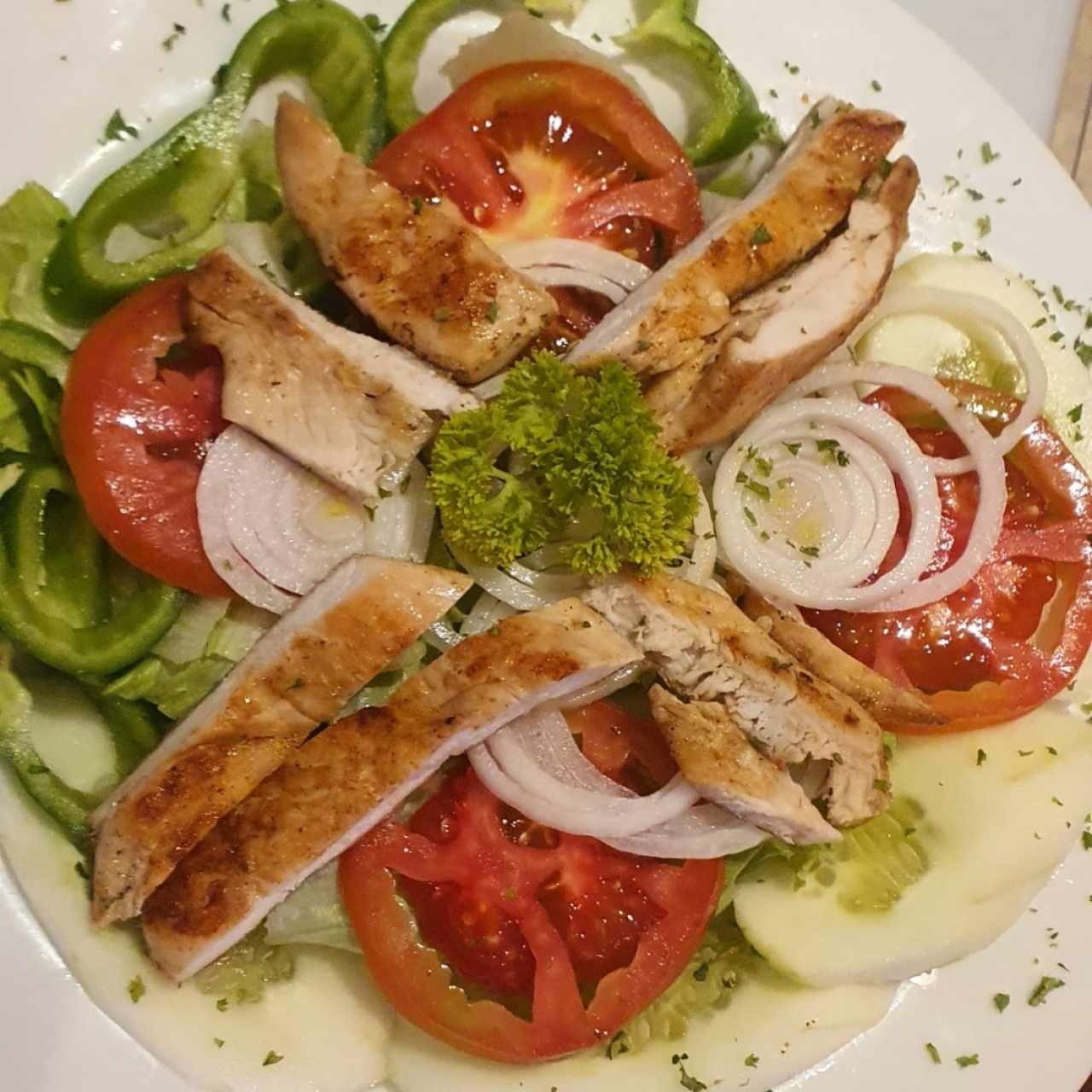 ensalada mixta con pollo