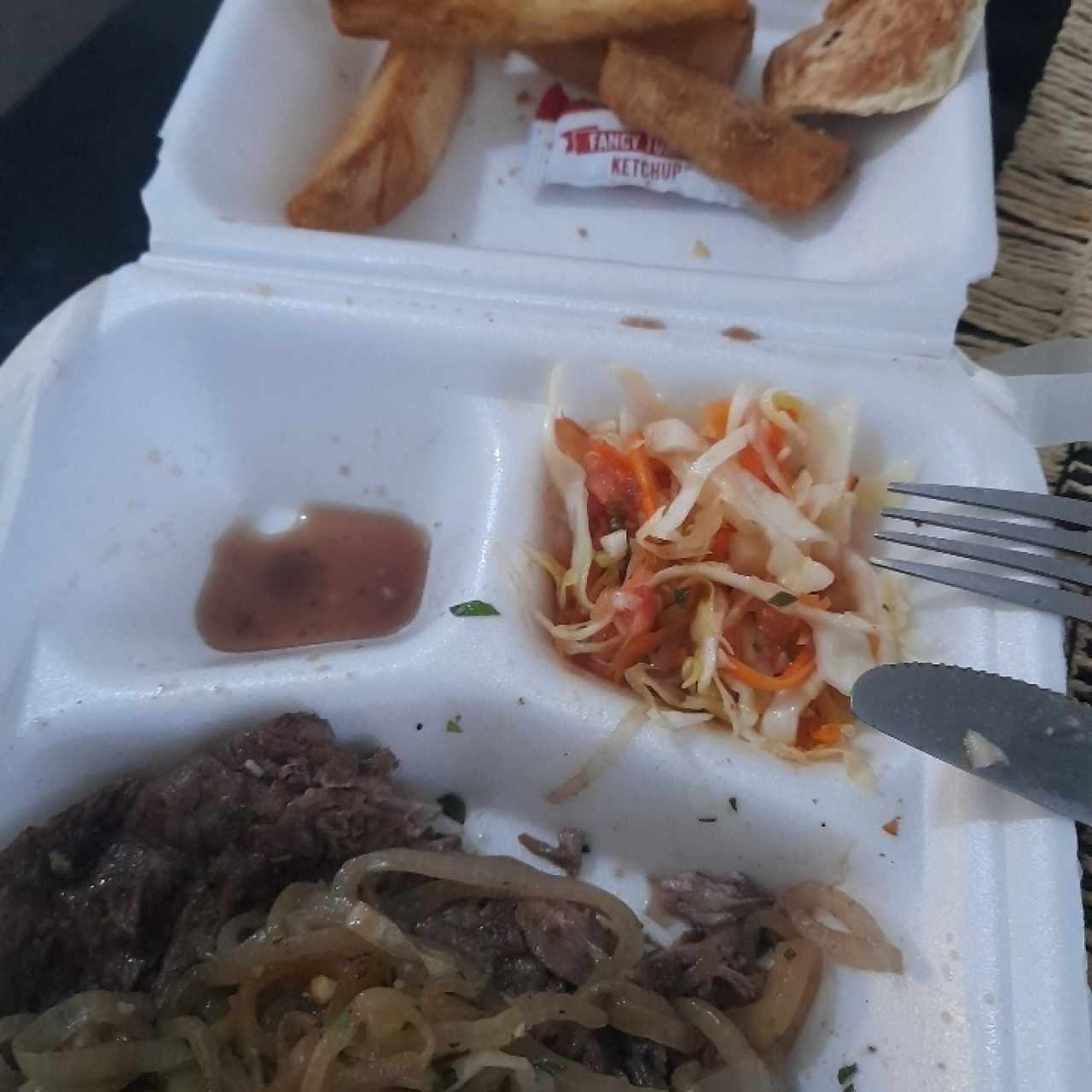 FILETES - Encebollado