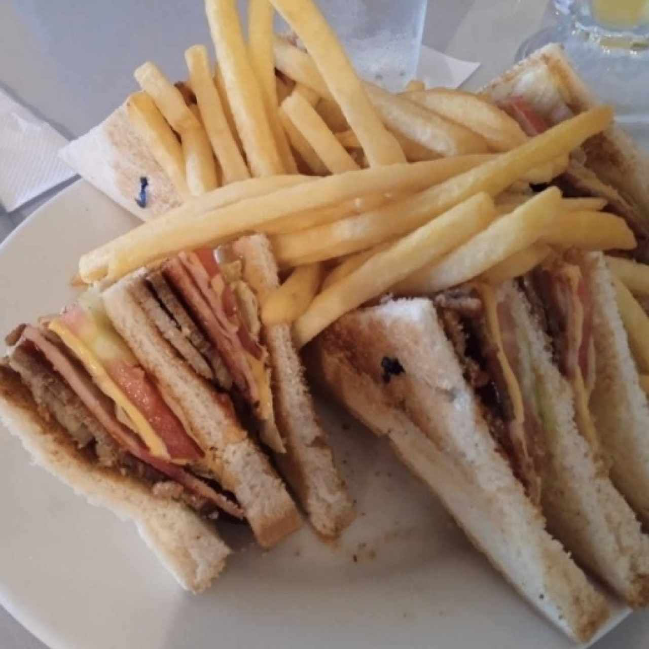 Emparedados - Club Sandwich