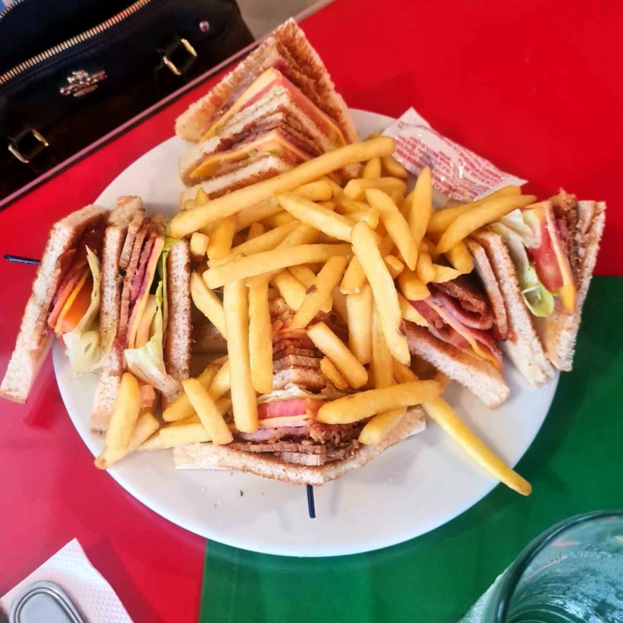 Emparedados - Club Sandwich