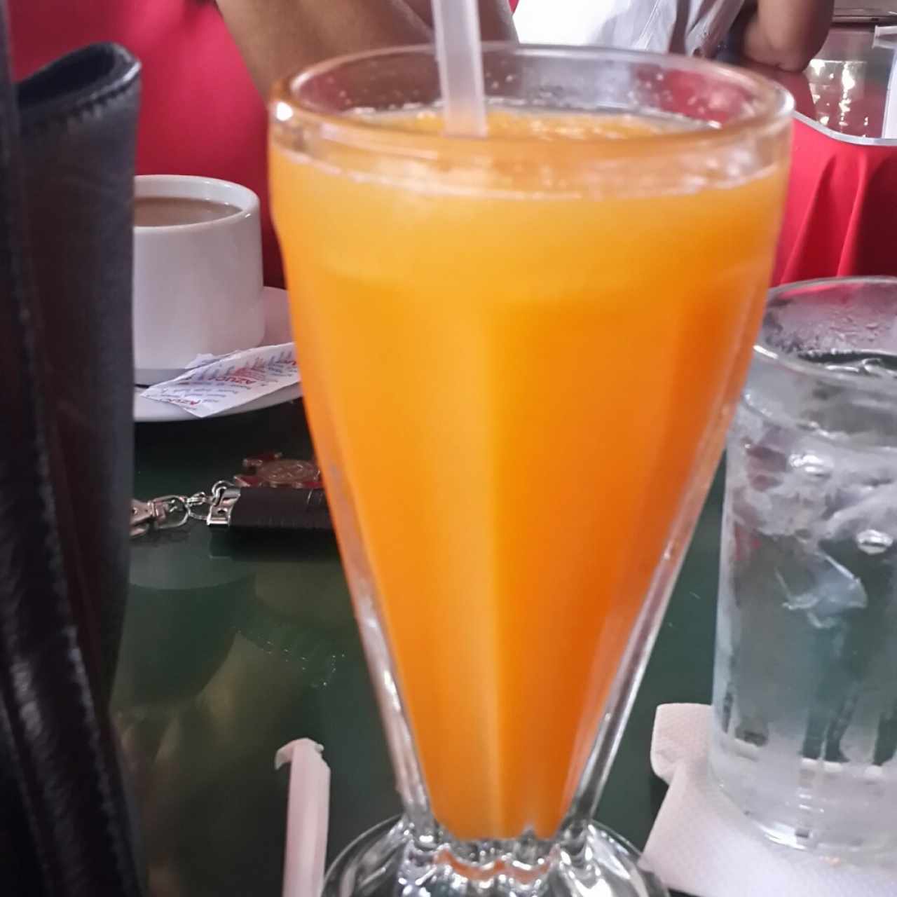 jugo naranja-zanahoria