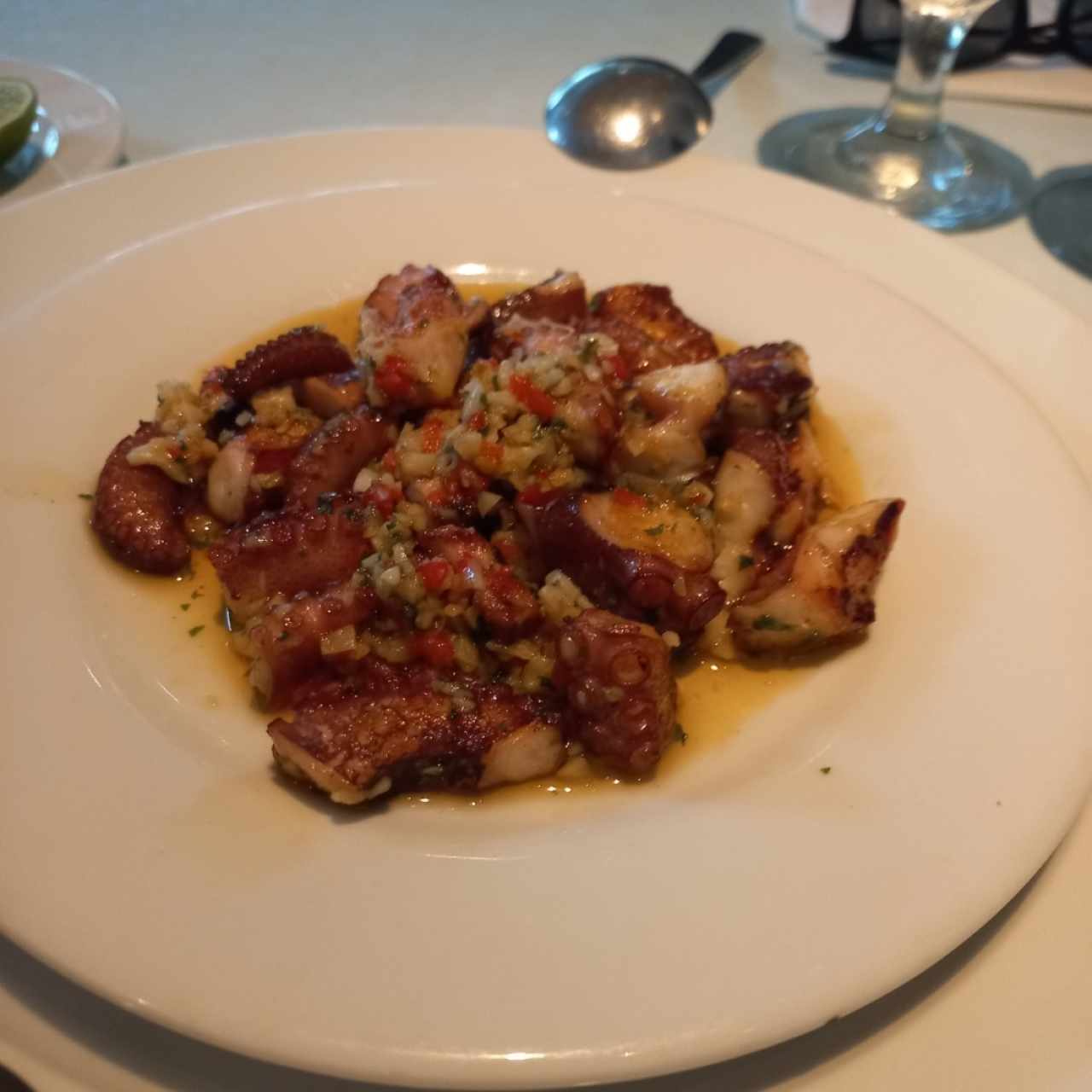 Pulpo al ajillo