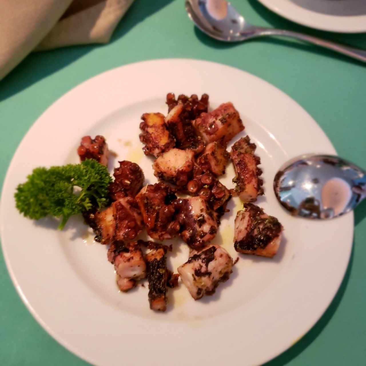 APERITIVOS - PULPO AL CARBON