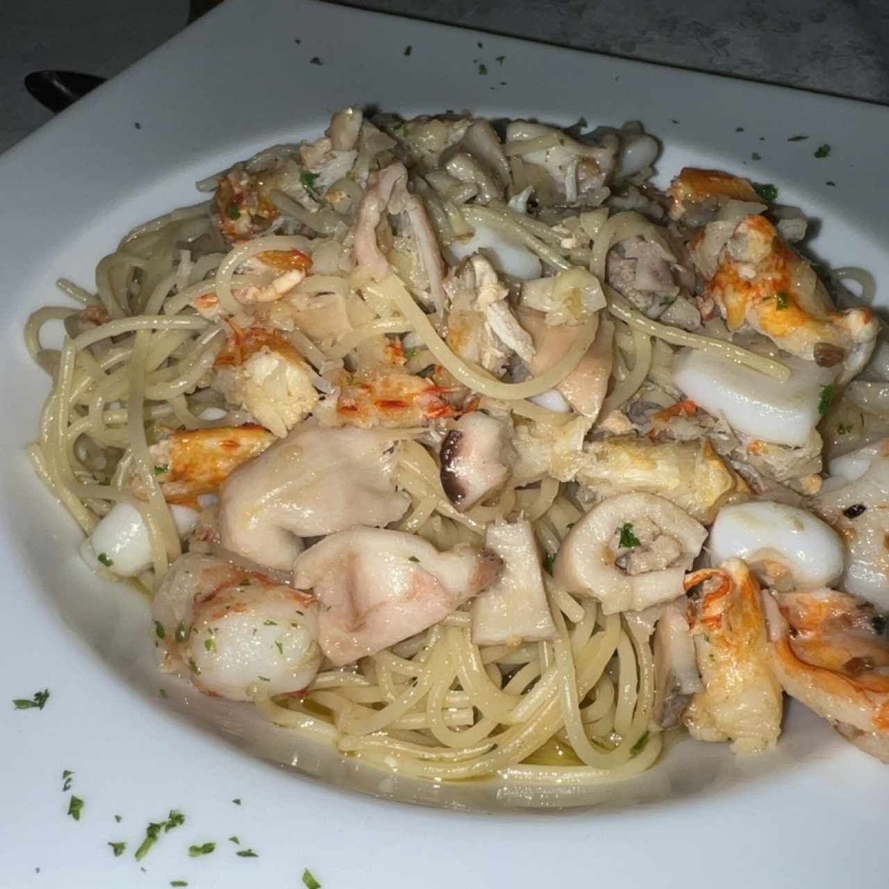 Spaghettini Oleo con Mariscos