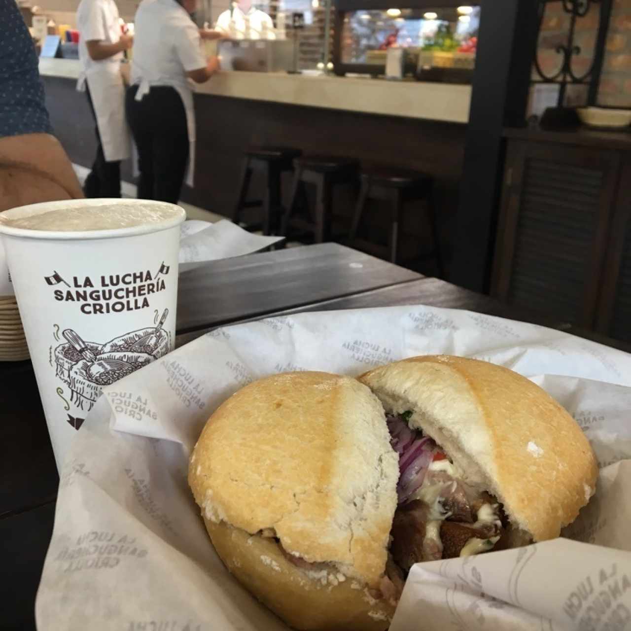 La lucha con capuccino