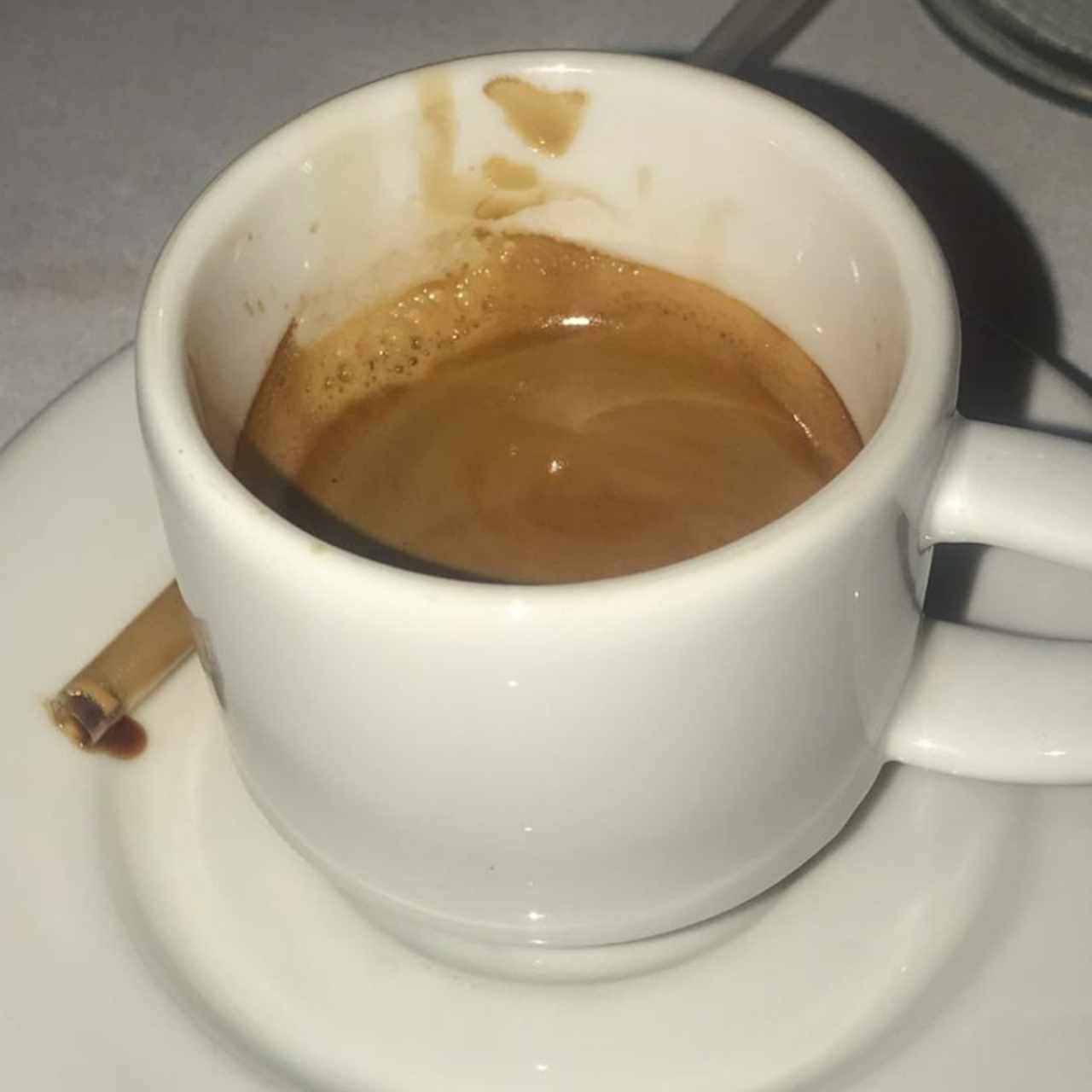 Café Marrón, Muy Bueno