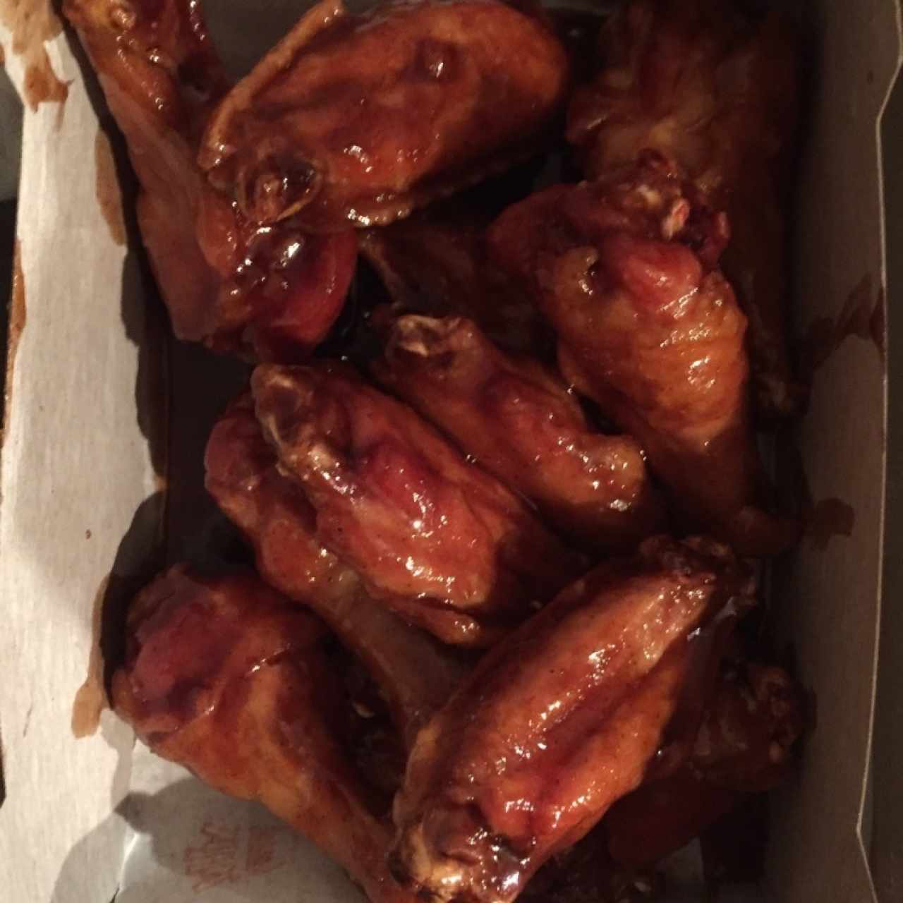 Alitas de Pollo en salsa BBQ. Buenisimas..!