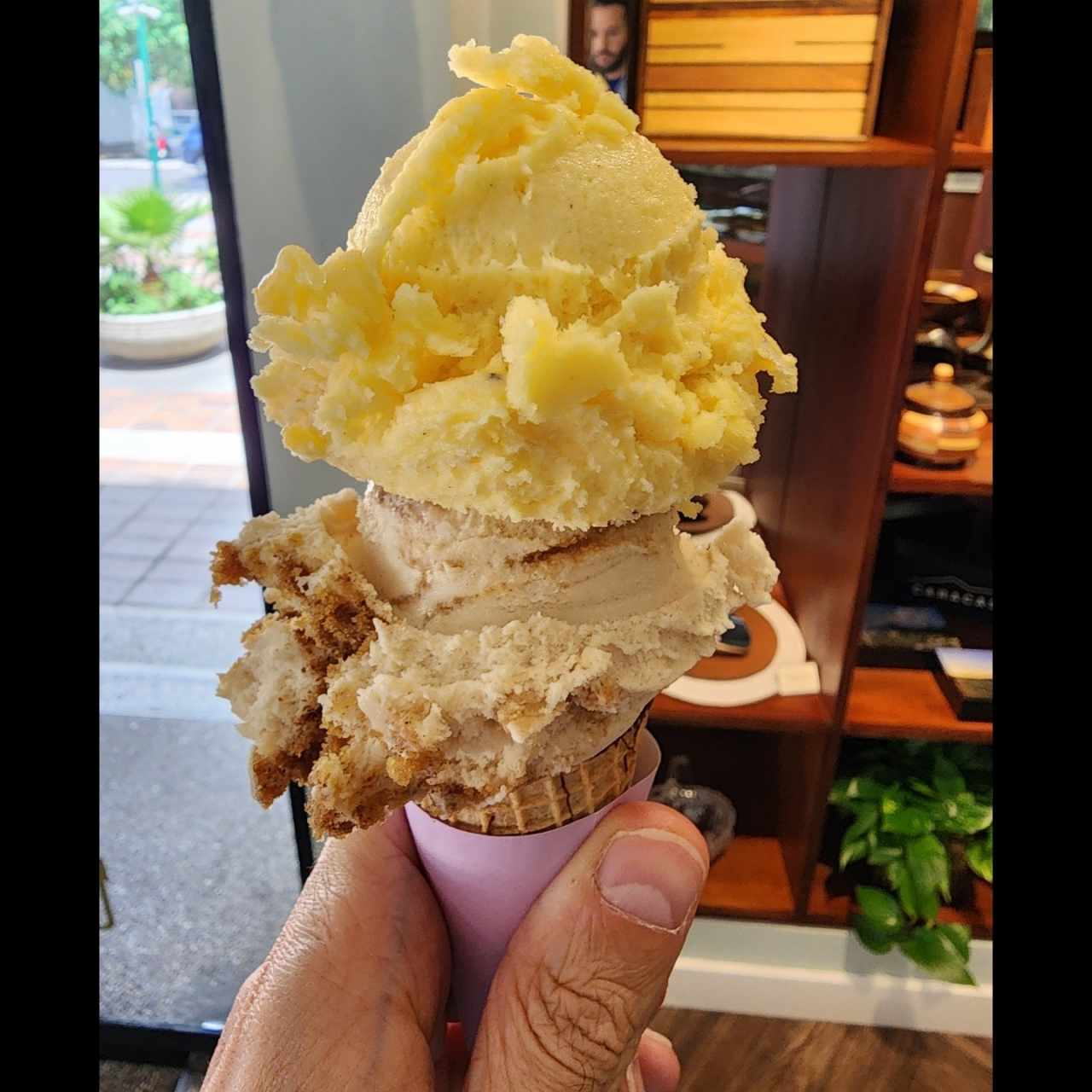 Gelato parchita y tiramisú