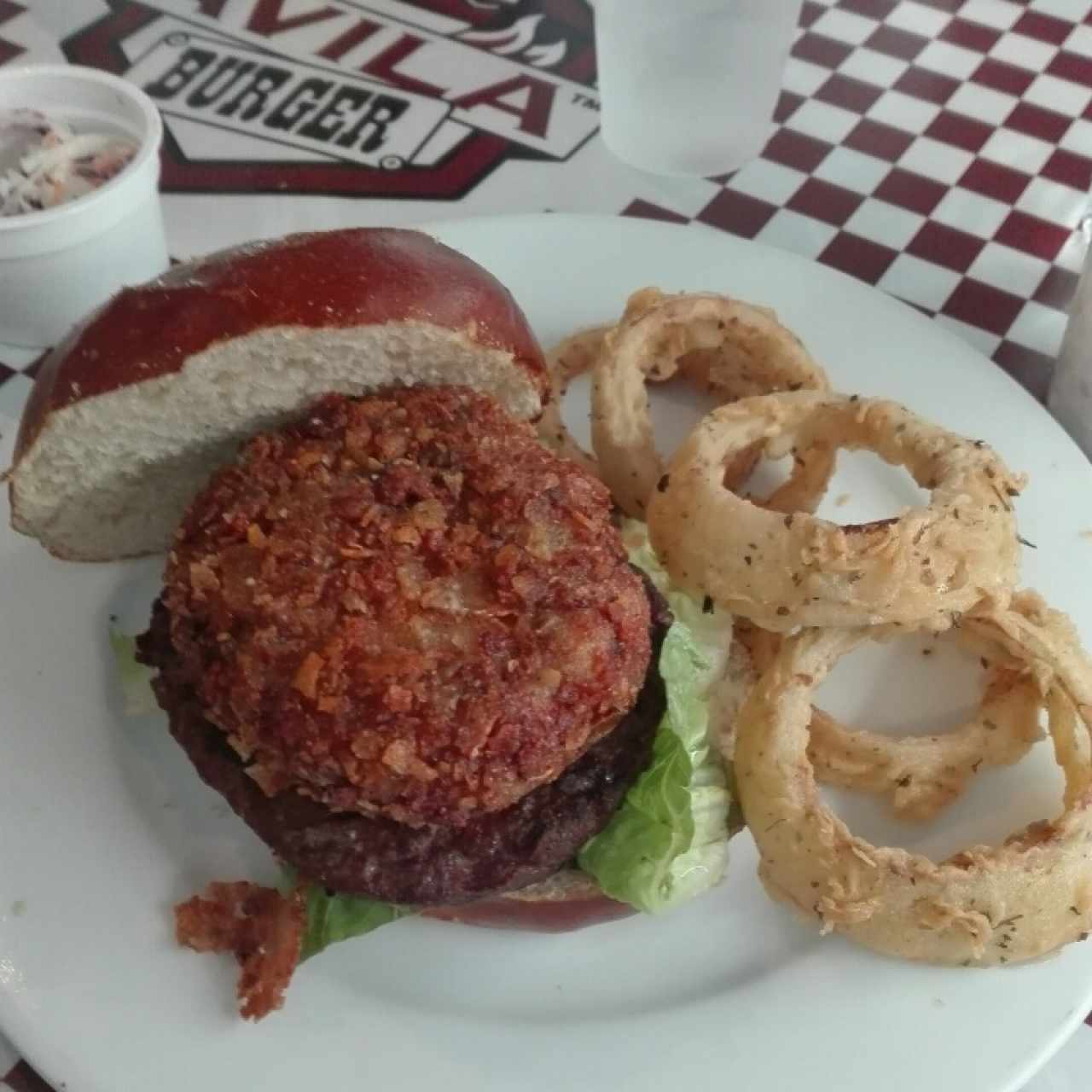 Hamburguesa Urijami con aros de cebolla (deliciosa)