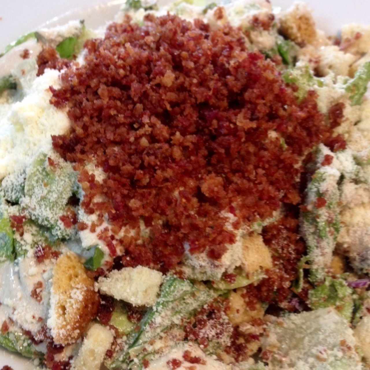 Ensalada César con tocineta