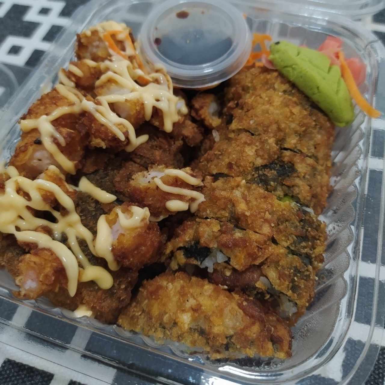 Combos Tempurizados - Combo Tempurizado 4 (10 piezas) $5