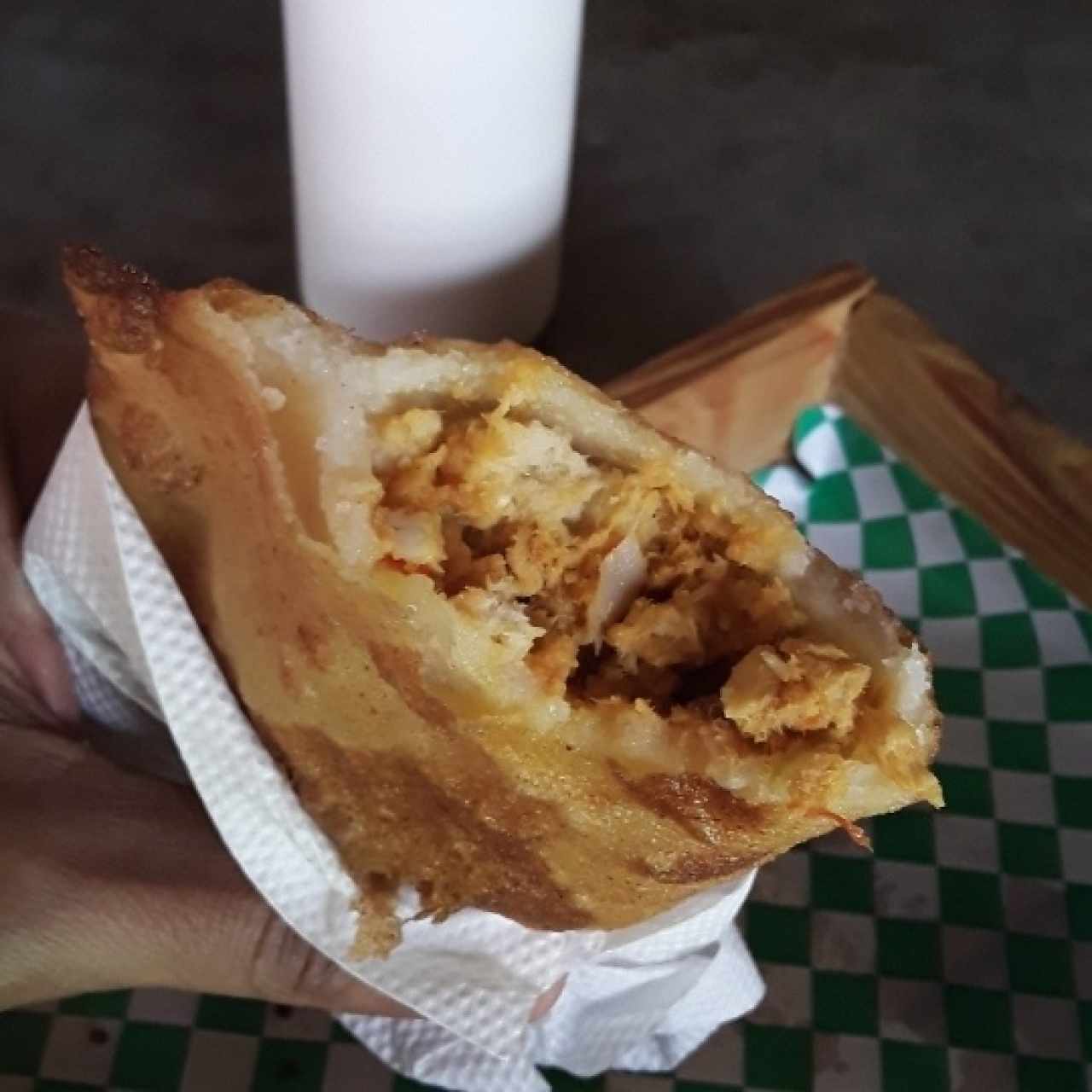 Empanada de cazón, muy buena
