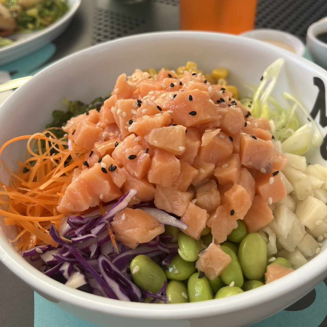 Poke de salmon