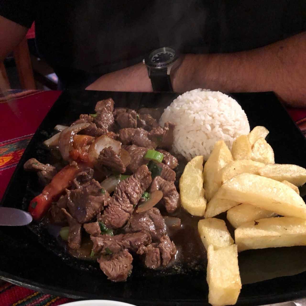 lomo saltado