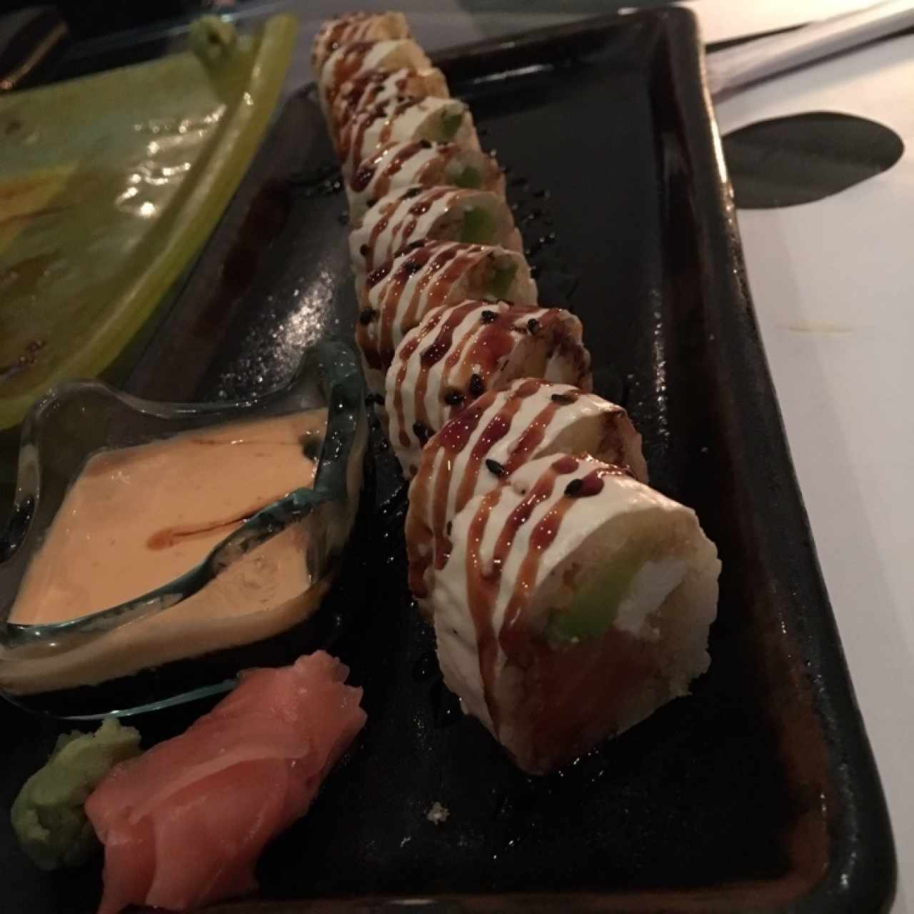 amazing roll, excelente opcion para quien no sea amante al nori (alga)