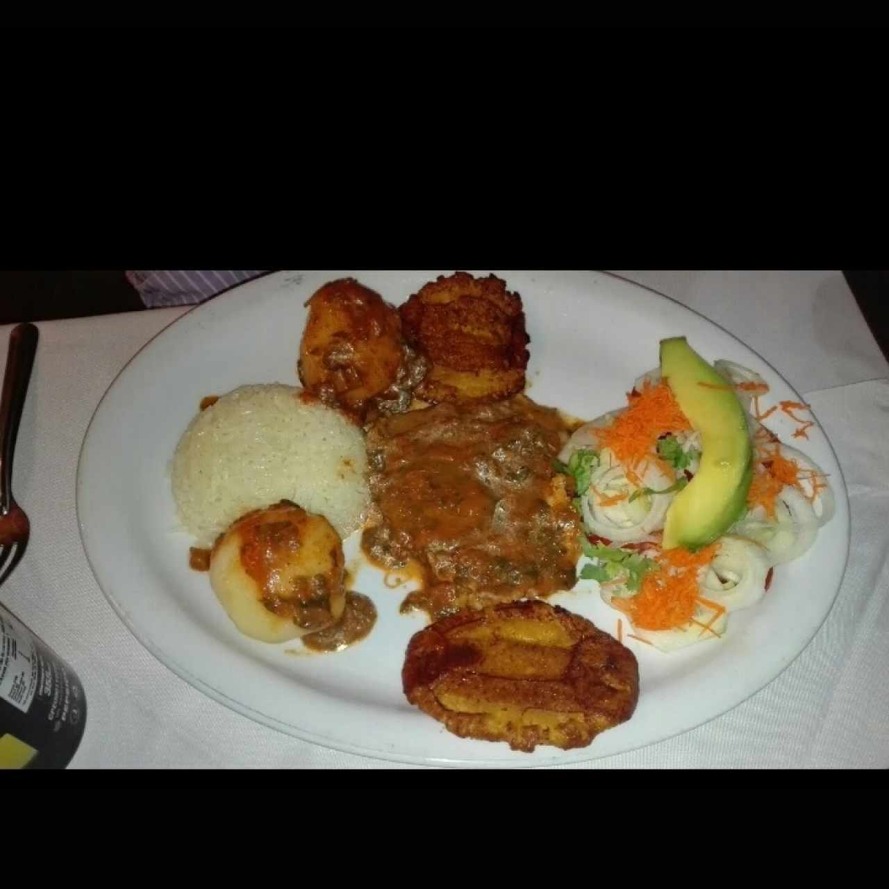 Plato de sobre barriga