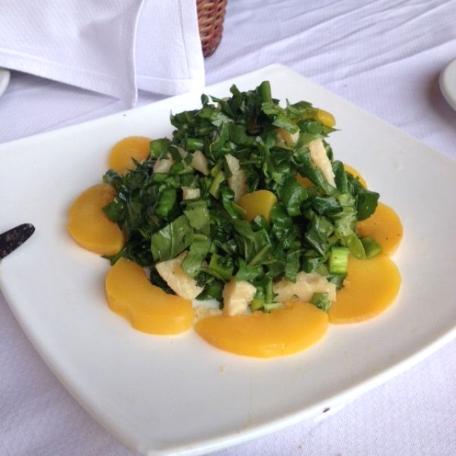 Ensalada de pera con queso 
