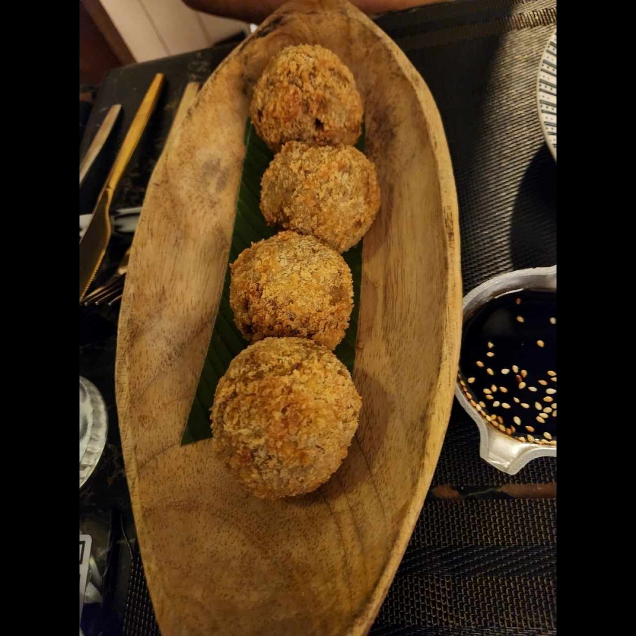 CROQUETAS DE PLÁTANO Y CHICHARRÓN 